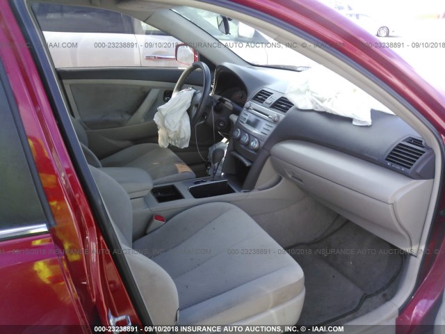 4T1BE46K07U071711 - 2007 TOYOTA CAMRY NEW GENERAT CE/LE/XLE/SE RED photo 5