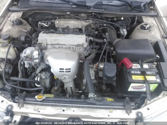 4T1BG22K2WU283058 - 1998 TOYOTA CAMRY CE/LE/XLE 金色 照片 10