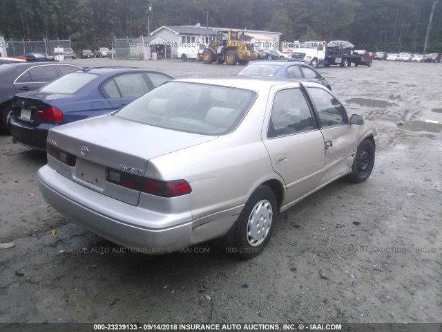 4T1BG22K2WU283058 - 1998 TOYOTA CAMRY CE/LE/XLE 金色 照片 4