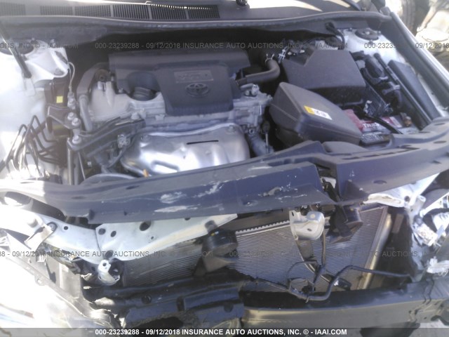 4T1BF1FK1HU330347 - 2017 TOYOTA CAMRY LE/XLE/SE/XSE 白色 照片 10