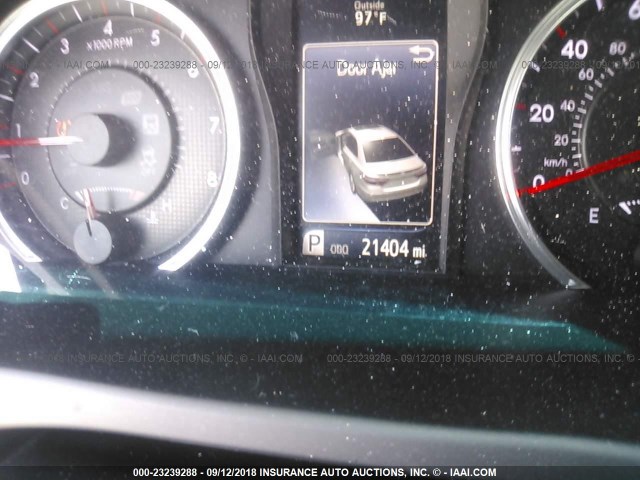 4T1BF1FK1HU330347 - 2017 TOYOTA CAMRY LE/XLE/SE/XSE 白色 照片 7