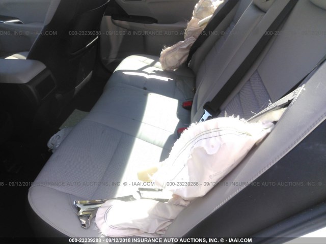 4T1BF1FK1HU330347 - 2017 TOYOTA CAMRY LE/XLE/SE/XSE 白色 照片 8