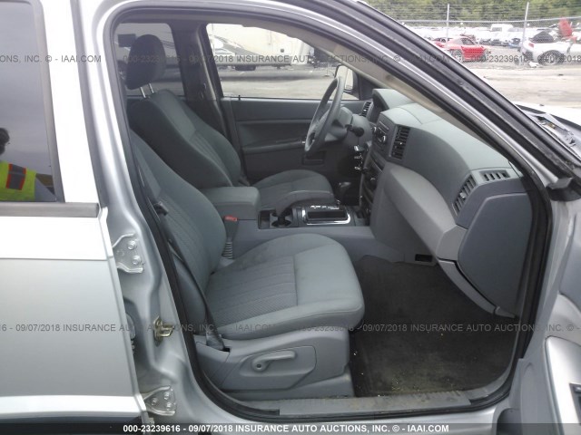 1J4GR48K56C236971 - 2006 JEEP GRAND CHEROKEE LAREDO/COLUMBIA/FREEDOM 银色 照片 5