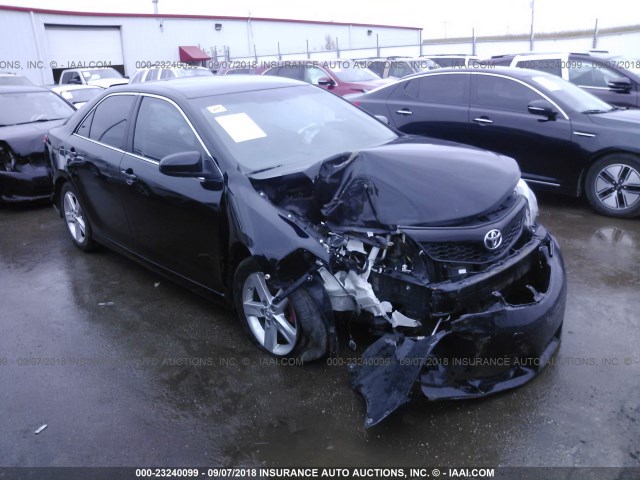 4T1BF1FK6EU403448 - 2014 TOYOTA CAMRY L/SE/LE/XLE Qara foto 1