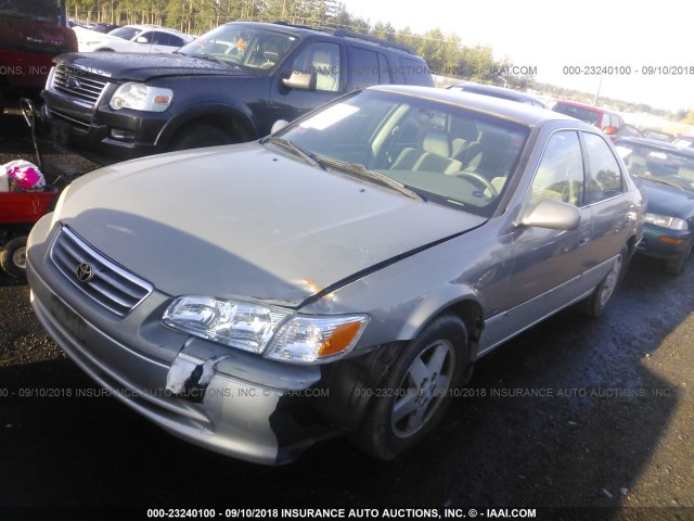JT2BG22K410565814 - 2001 TOYOTA CAMRY CE/LE/XLE 金色 照片 2