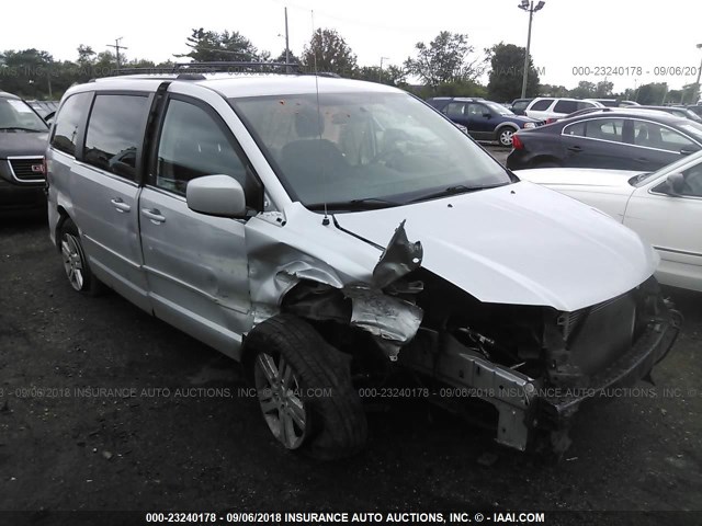 2D4RN5DG0BR792417 - 2011 DODGE GRAND CARAVAN CREW SILVER photo 1