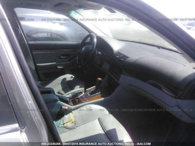 WBADT43423G035274 - 2003 BMW 525 I AUTOMATIC GRAY photo 5