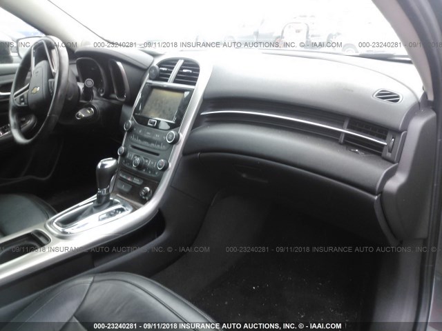 1G11H5SA9DF289231 - 2013 CHEVROLET MALIBU LTZ 灰色 照片 5