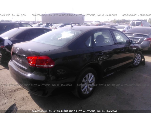 1VWAP7A39DC076688 - 2013 VOLKSWAGEN PASSAT S BLACK photo 4