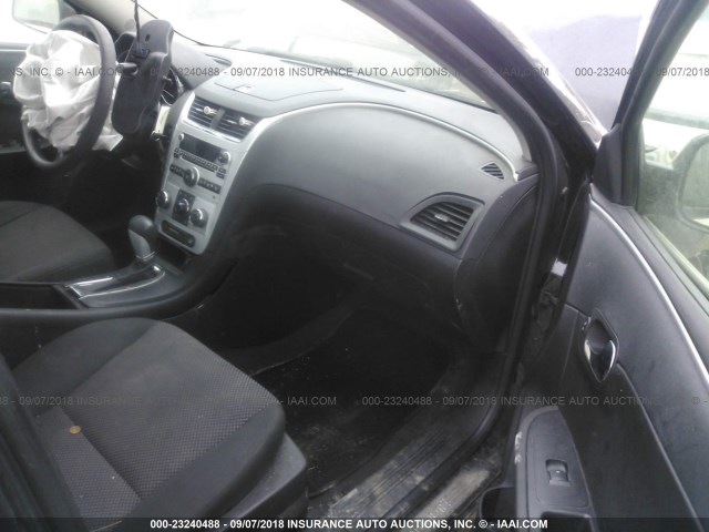 1G1ZC5EBXA4147368 - 2010 CHEVROLET MALIBU 1LT შავი ფოტო 5