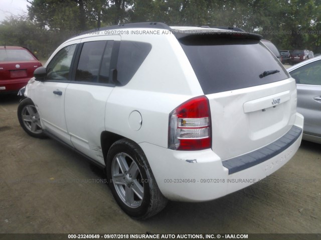 1J8FT47W88D735261 - 2008 JEEP COMPASS SPORT WHITE photo 3