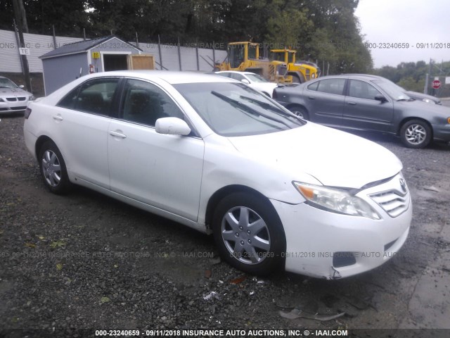 4T1BF3EK3AU534585 - 2010 TOYOTA CAMRY SE/LE/XLE 白色 照片 1