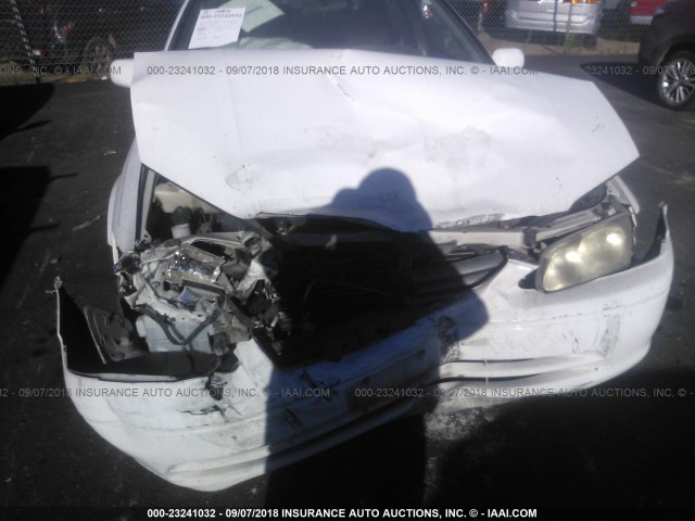 JT2BF28K5Y0244644 - 2000 TOYOTA CAMRY LE/XLE WHITE photo 6