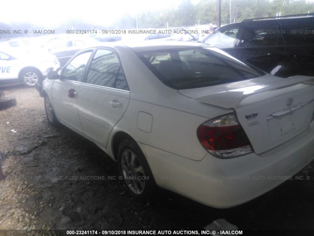 4T1BE30K25U570395 - 2005 TOYOTA CAMRY LE/XLE/SE Ağ foto 3