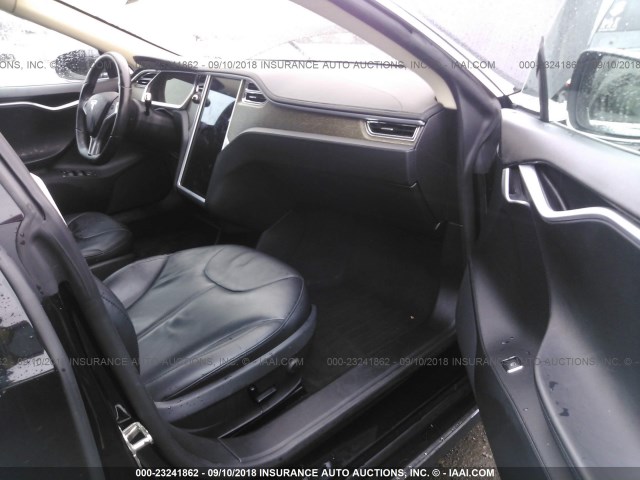 5YJSA1CN4DFP03448 - 2013 TESLA MODEL S BLACK photo 5