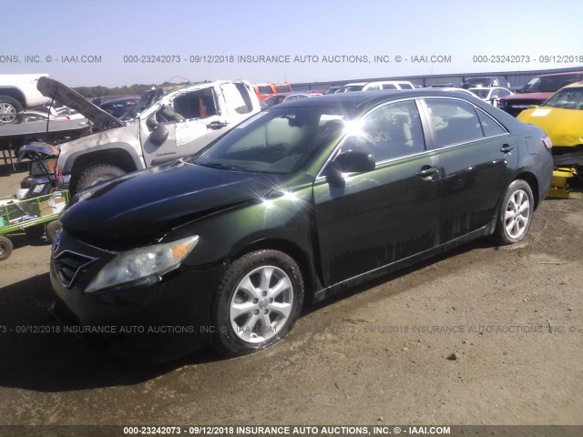 4T4BF3EK1AR056396 - 2010 TOYOTA CAMRY SE/LE/XLE GREEN photo 2