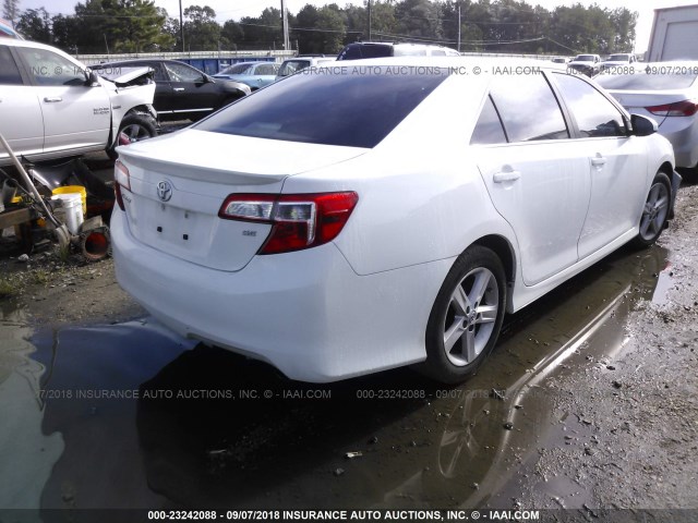 4T1BF1FK6DU264646 - 2013 TOYOTA CAMRY L/SE/LE/XLE WHITE photo 4