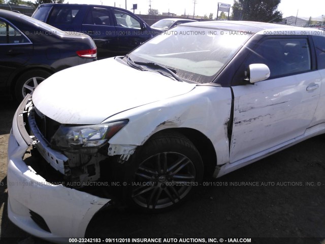 JTKJF5C77B3013296 - 2011 TOYOTA SCION TC 白色 照片 6