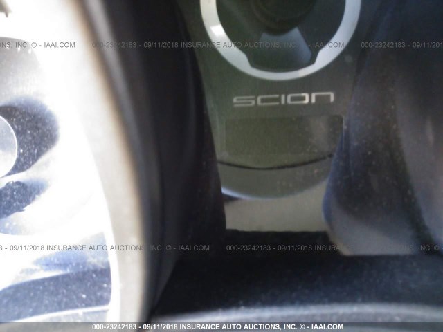 JTKJF5C77B3013296 - 2011 TOYOTA SCION TC 白色 照片 7