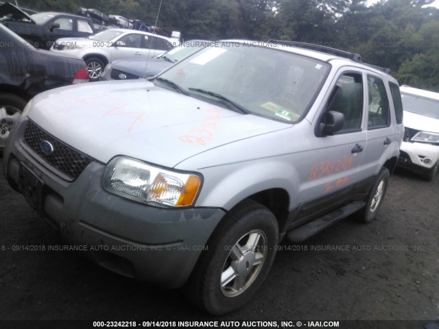 1FMYU92173KD91878 - 2003 FORD ESCAPE XLS SILVER photo 2