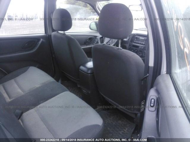 1FMYU92173KD91878 - 2003 FORD ESCAPE XLS SILVER photo 8