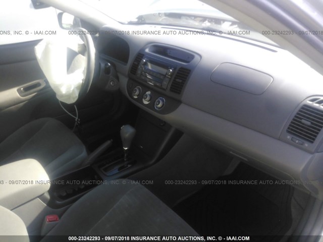 4T1BE32K56U126118 - 2006 TOYOTA CAMRY LE/XLE/SE Gümüş foto 5