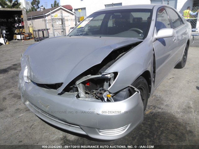 4T1BE32K56U126118 - 2006 TOYOTA CAMRY LE/XLE/SE Gümüş foto 6