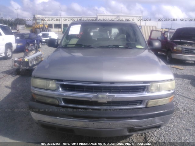 3GNEC16Z13G106988 - 2003 CHEVROLET SUBURBAN C1500 GOLD photo 6