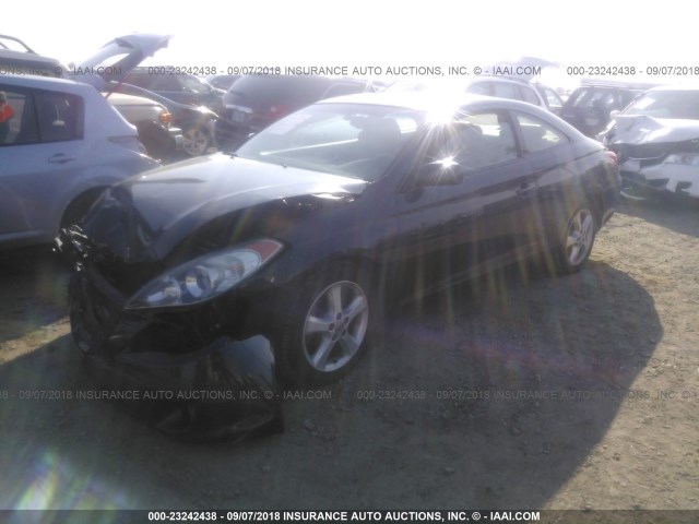 4T1CA30P54U039301 - 2004 TOYOTA CAMRY SOLARA SE/SLE BLUE photo 2