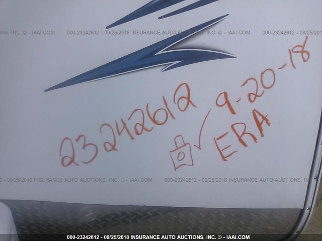 4X4TSMB24DR401222 - 2013 FOREST RIVER SALEM CRUISE LITE  WHITE photo 7