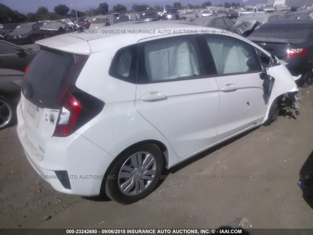 3HGGK5H56FM778929 - 2015 HONDA FIT LX WHITE photo 4