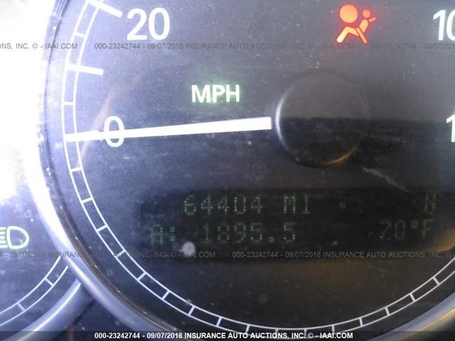 2G4WE567251292870 - 2005 BUICK LACROSSE CXS WHITE photo 7