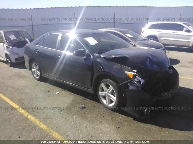 4T1BF1FK8CU162182 - 2012 TOYOTA CAMRY SE/LE/XLE შავი ფოტო 1