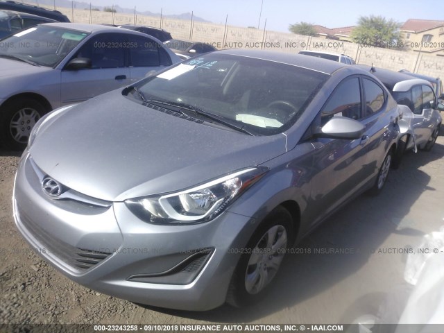 5NPDH4AE6GH707189 - 2016 HYUNDAI ELANTRA SE/SPORT/LIMITED SILVER photo 2