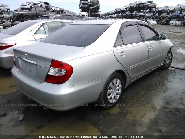 4T1BE32K72U528314 - 2002 TOYOTA CAMRY LE/XLE/SE Gümüş foto 4