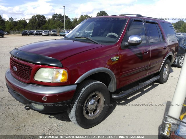 1FMPU16L02LA00491 - 2002 FORD EXPEDITION XLT RED photo 2