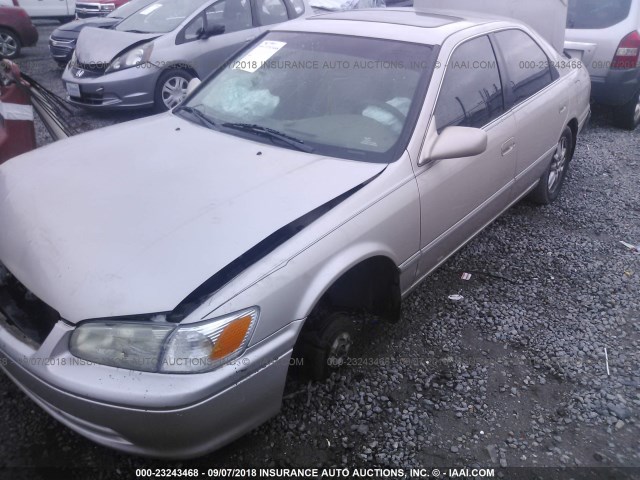 4T1BF28K61U129603 - 2001 TOYOTA CAMRY LE/XLE 香槟色 照片 2