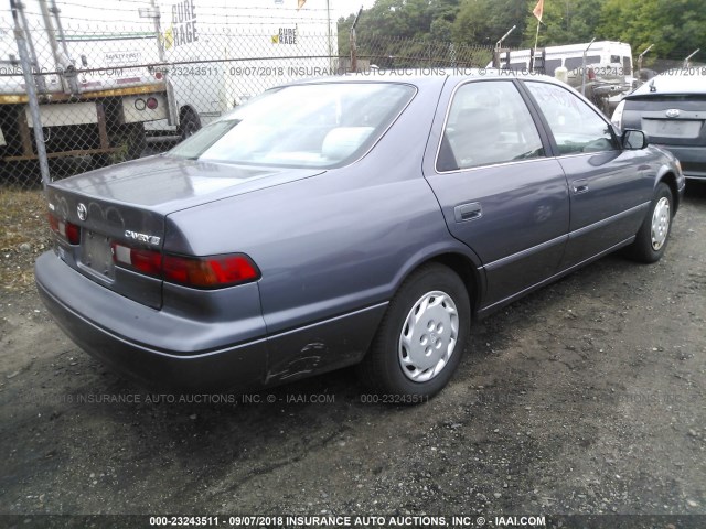JT2BG22K8X0305991 - 1999 TOYOTA CAMRY LE/XLE 灰色 照片 4