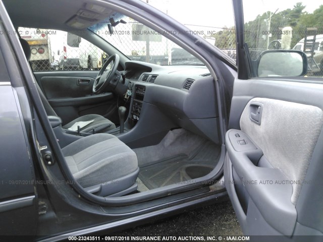 JT2BG22K8X0305991 - 1999 TOYOTA CAMRY LE/XLE 灰色 照片 5