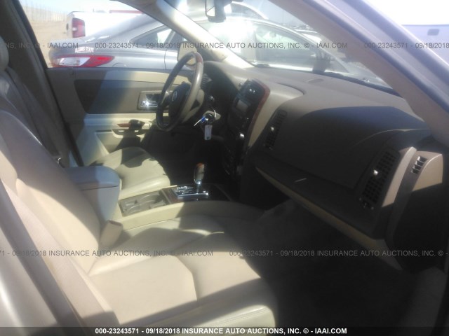 1GYEE637760182186 - 2006 CADILLAC SRX GOLD photo 5