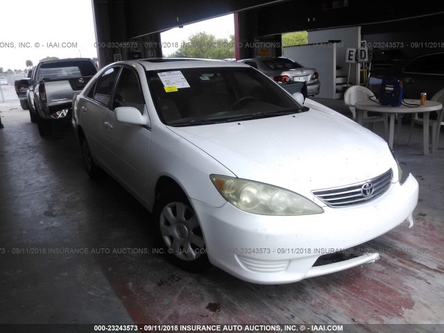 4T1BE32K15U432635 - 2005 TOYOTA CAMRY LE/XLE/SE Ağ foto 1