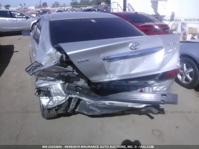 4T1BE32K24U887900 - 2004 TOYOTA CAMRY LE/XLE/SE 灰色 照片 6