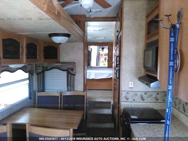 4YDF285248M731304 - 2008 KEYSTONE MONTANA WHITE photo 5