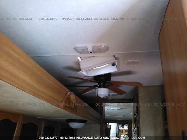 4YDF285248M731304 - 2008 KEYSTONE MONTANA WHITE photo 6