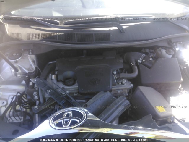 4T1BF1FK0CU052159 - 2012 TOYOTA CAMRY SE/LE/XLE ვერცხლისფერი ფოტო 10