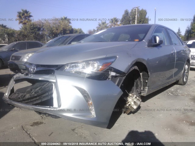 4T1BF1FK9GU238272 - 2016 TOYOTA CAMRY LE/XLE/SE/XSE 银色 照片 2