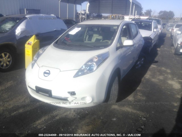 1N4AZ0CP5DC403808 - 2013 NISSAN LEAF S/SV/SL WHITE photo 2