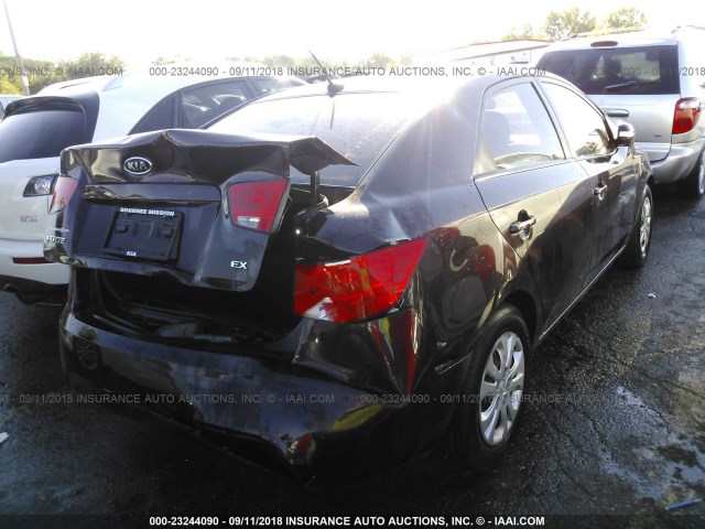 KNAFU4A2XA5058351 - 2010 KIA FORTE EX BURGUNDY photo 4