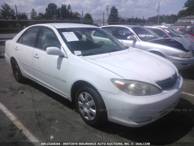 4T1BE32K32U106198 - 2002 TOYOTA CAMRY LE/XLE/SE Ақ фото 1