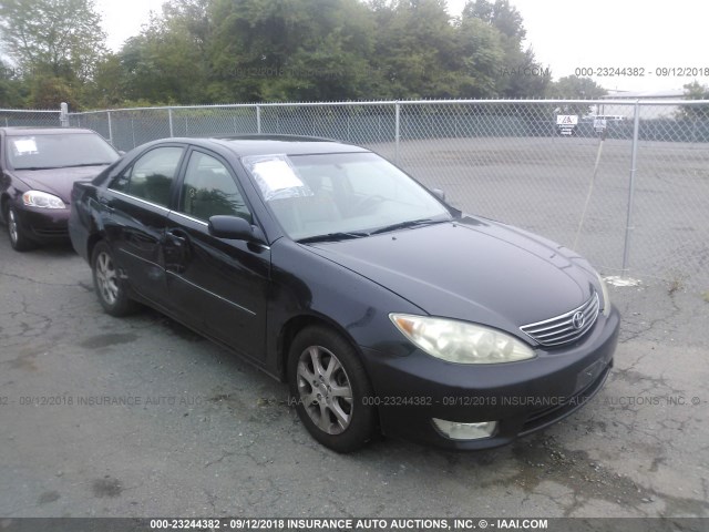 4T1BF30K75U087031 - 2005 TOYOTA CAMRY LE/XLE/SE BLACK photo 1
